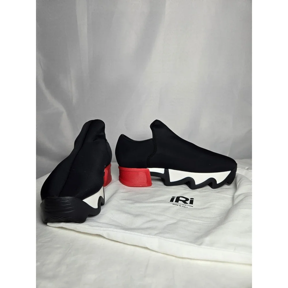 IRI NYC Avante-Garde, Sculptural Shoes Red Size 7.5US (MSRP $215)
